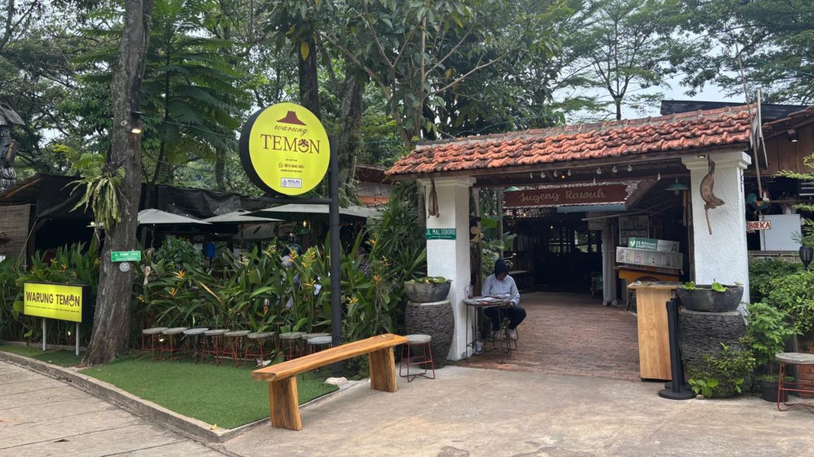 Warung Temon, Mengobati Rasa Rindu Akan Yogya